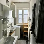 Charmante 2-zi-altbau-wohnung - 5 Min Zum Dom