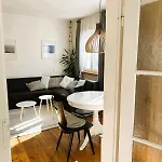 Charmante 2-zi-altbau-wohnung - 5 Min Zum Dom Lejlighed *