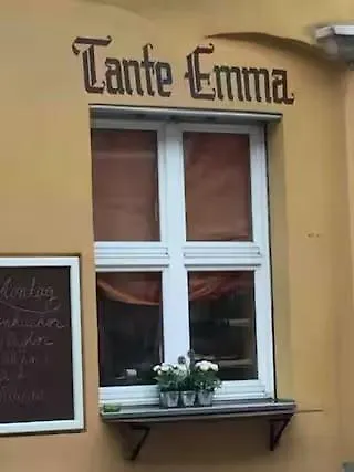 Charmante 2-zi-altbau-wohnung - 5 Min Zum Dom Apartment