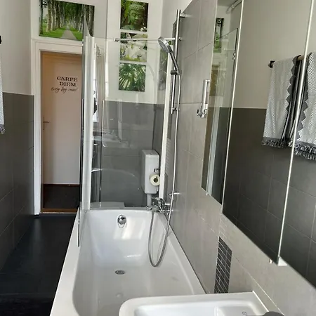 Apartment Charmante 2-zi-altbau-wohnung - 5 Min Zum Dom