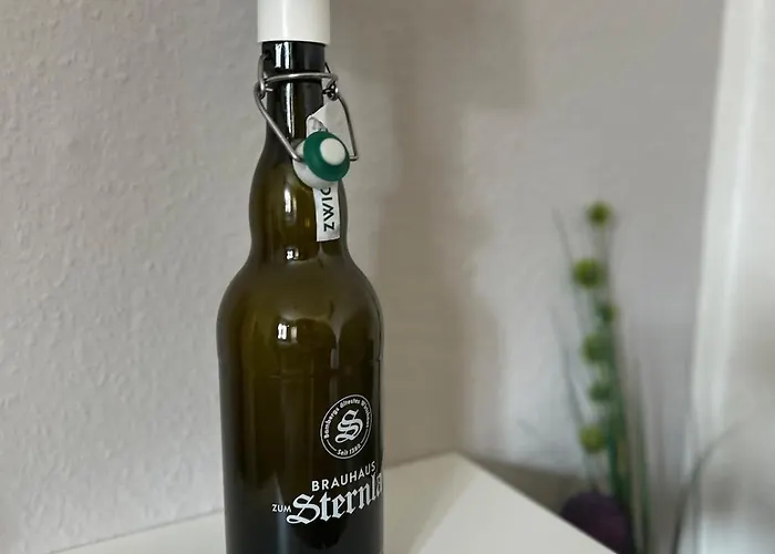 Charmante 2-zi-altbau-wohnung - 5 Min Zum Dom Apartmán *
