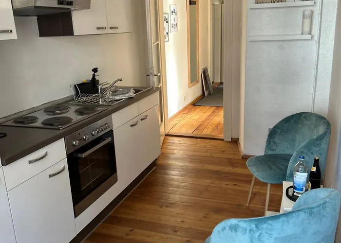 Charmante 2-zi-altbau-wohnung - 5 Min Zum Dom