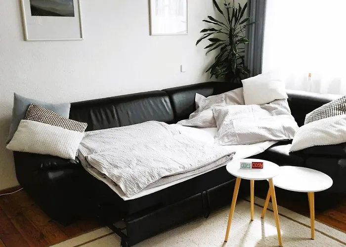 Charmante 2-zi-altbau-wohnung - 5 Min Zum Dom *